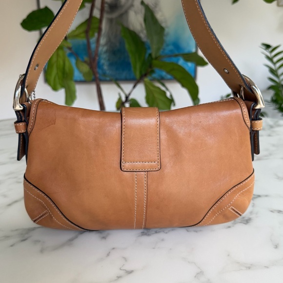 COACH Y2K Vintage Soho Small Buckle Flap Leather Shoulder Bag British Tan 9247 - Picture 4 of 16